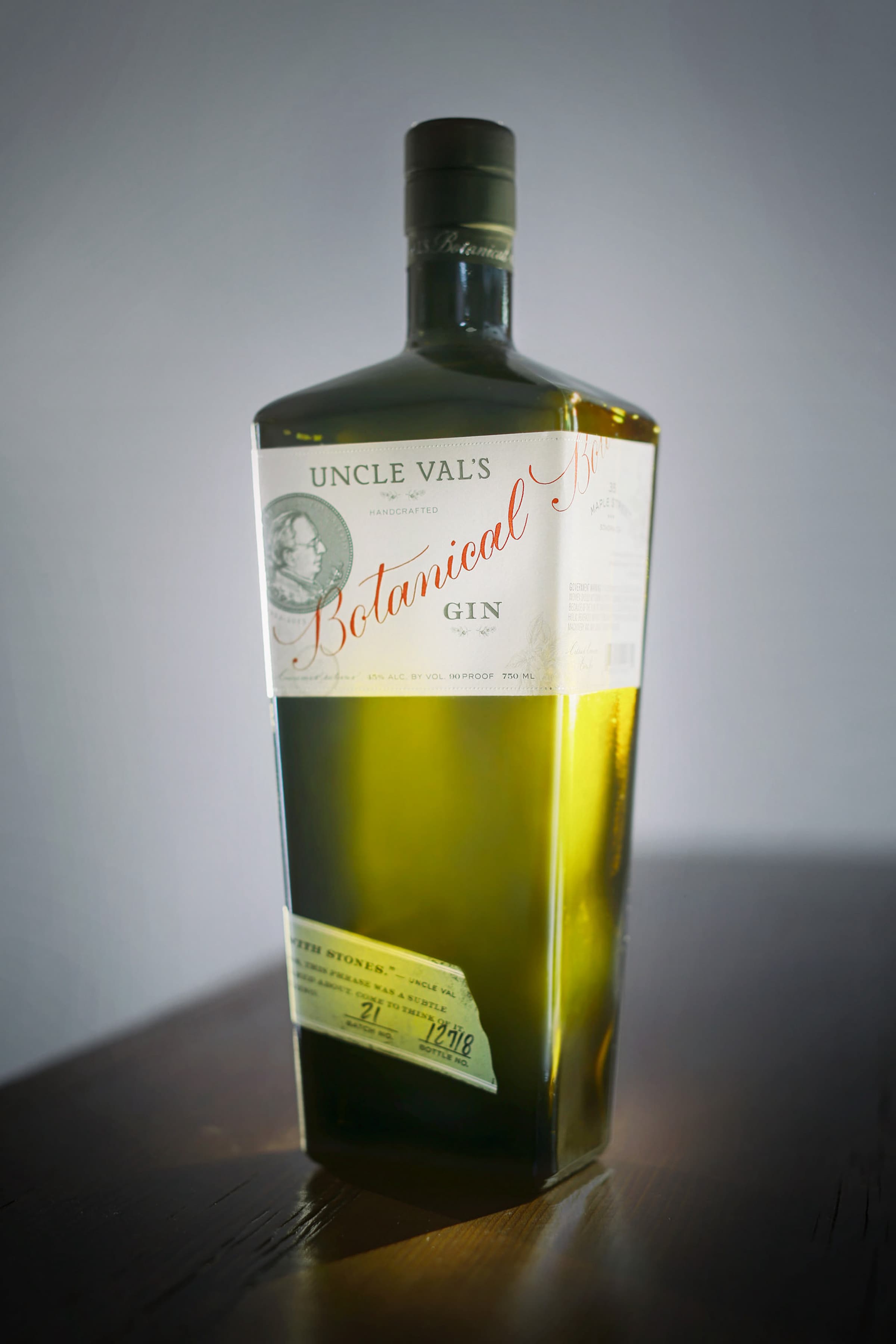Photography test for gin bottle